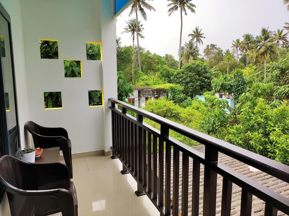 Happy Buddha S4 Aparthotel Varkala Bagian luar foto